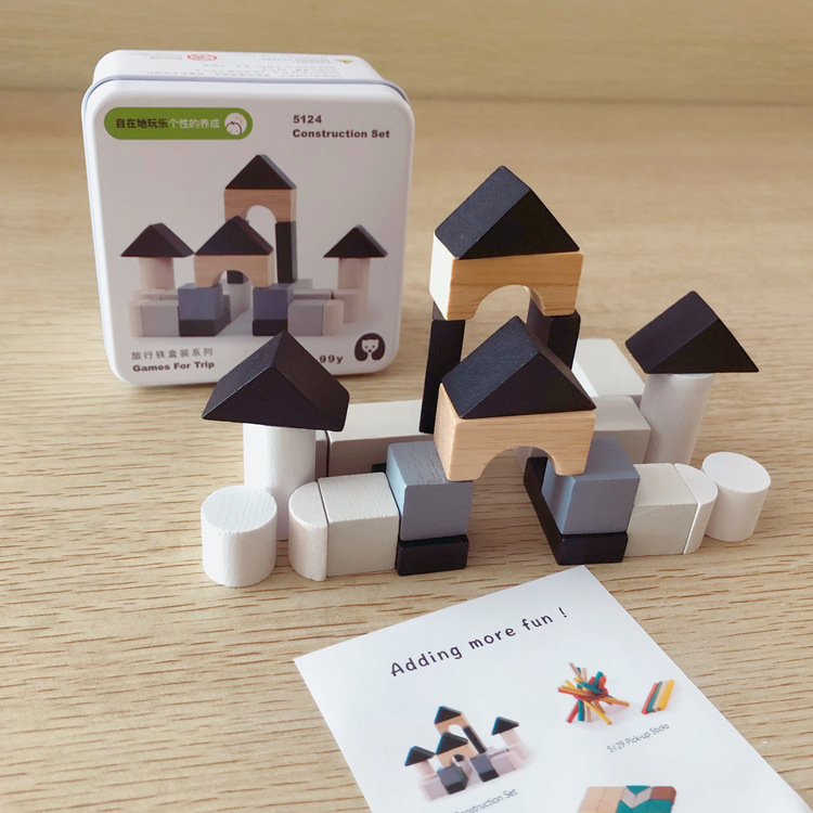 Jouets cognitifs pour la petite enfance