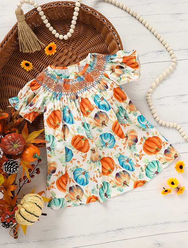 La robe à smocks citrouille pour bébé fille tout-petit, robe de princesse brodée pour l'automne, Thanksgiving, Halloween, tenues d'automne pour enfants.