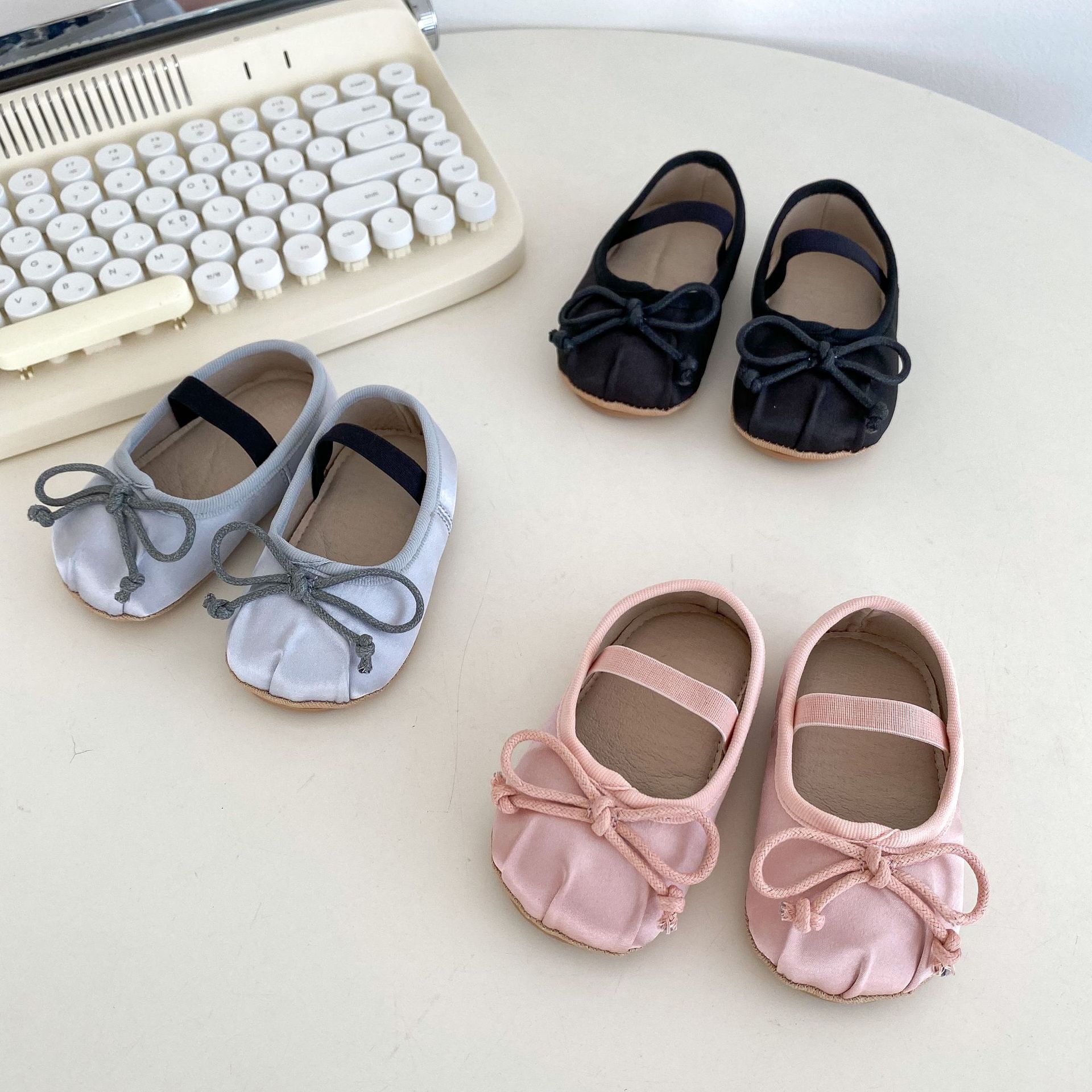 Chaussures bébé fille à nœud en dentelle printanière